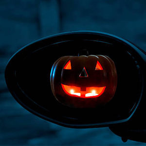 Niesamowita promocja na weekend. OptiTaxi daje premie na Halloween - Kijów